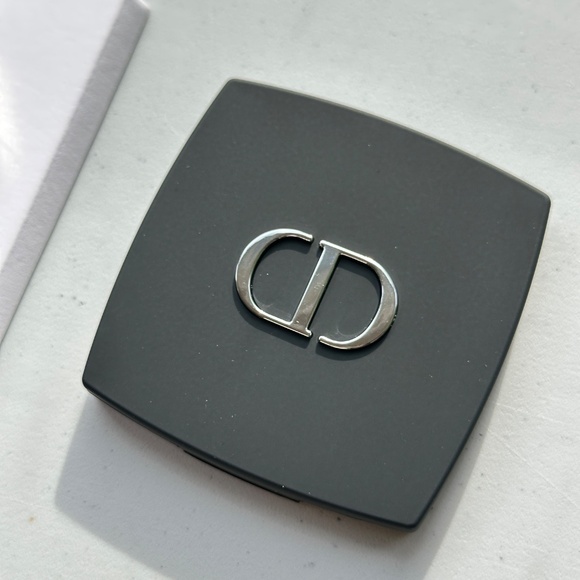 Christian Dior Cosmetics Beauty Gift Set Bundle Mirror Pouch Key Chain Scrunchie - Picture 4 of 9